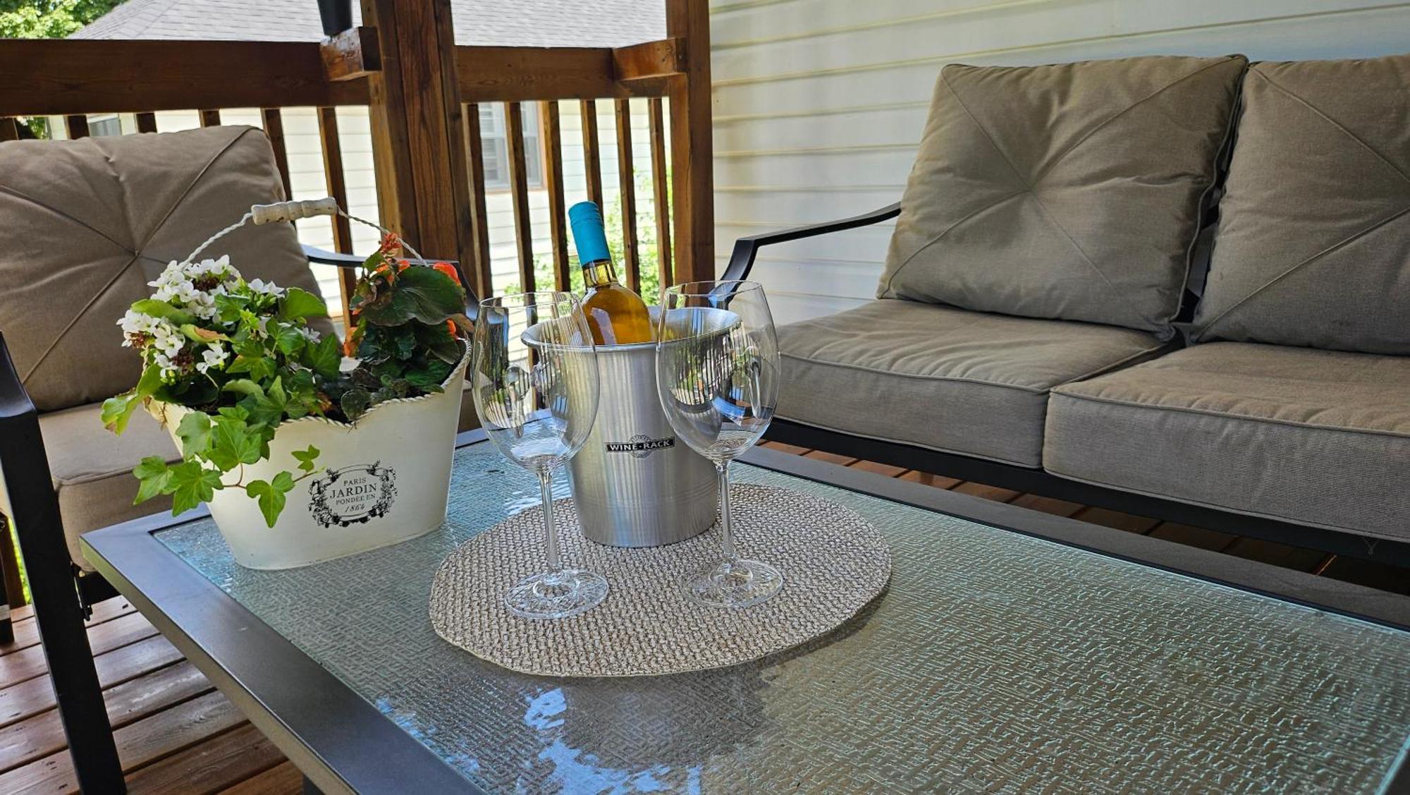 Serenity Bed & Breakfast *